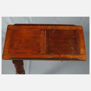 Viktorianischer Lesetisch