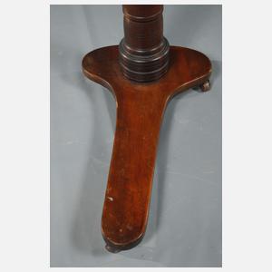 Viktorianischer Lesetisch