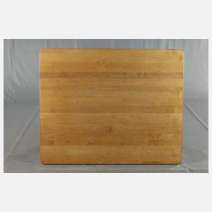 Großer Kneipentisch