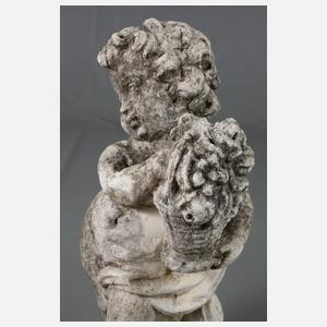 Gartenfigur Jahreszeitenputto "Frühling"