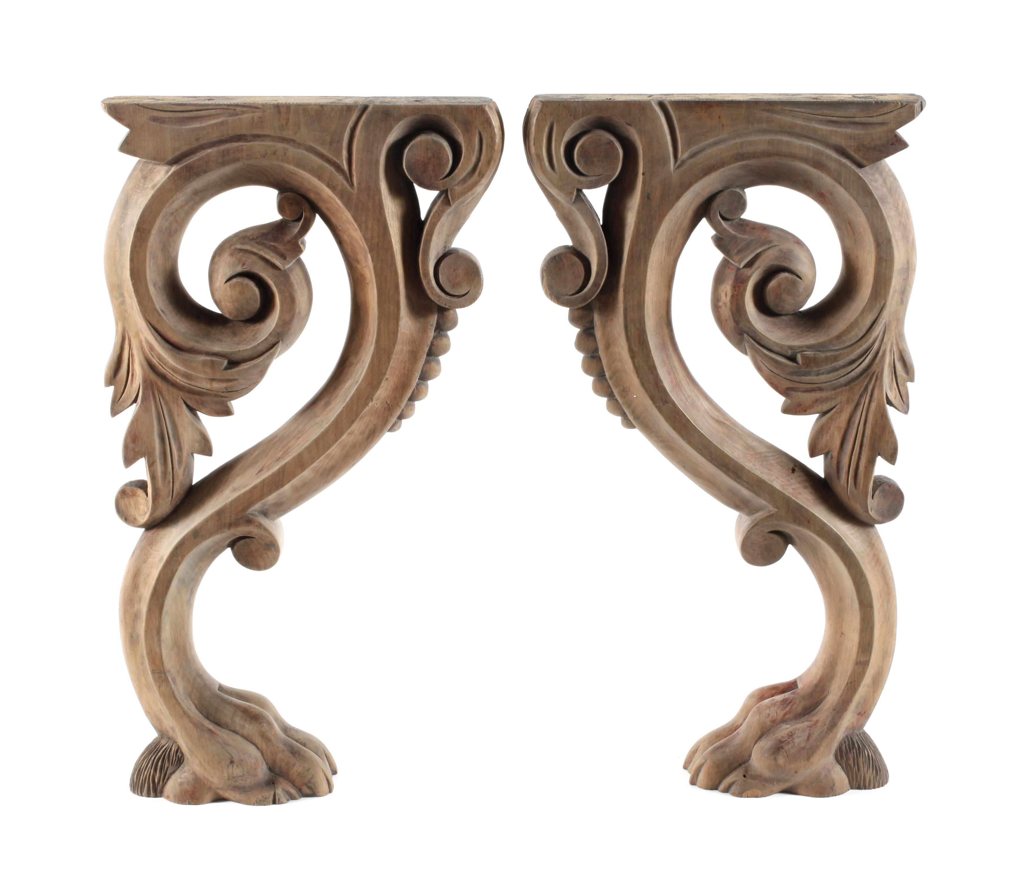 Paar Füße einer Wandkonsole