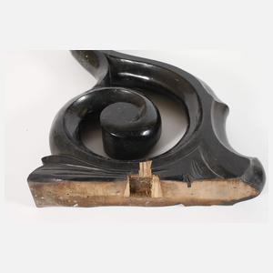 Paar Füße einer Wandkonsole