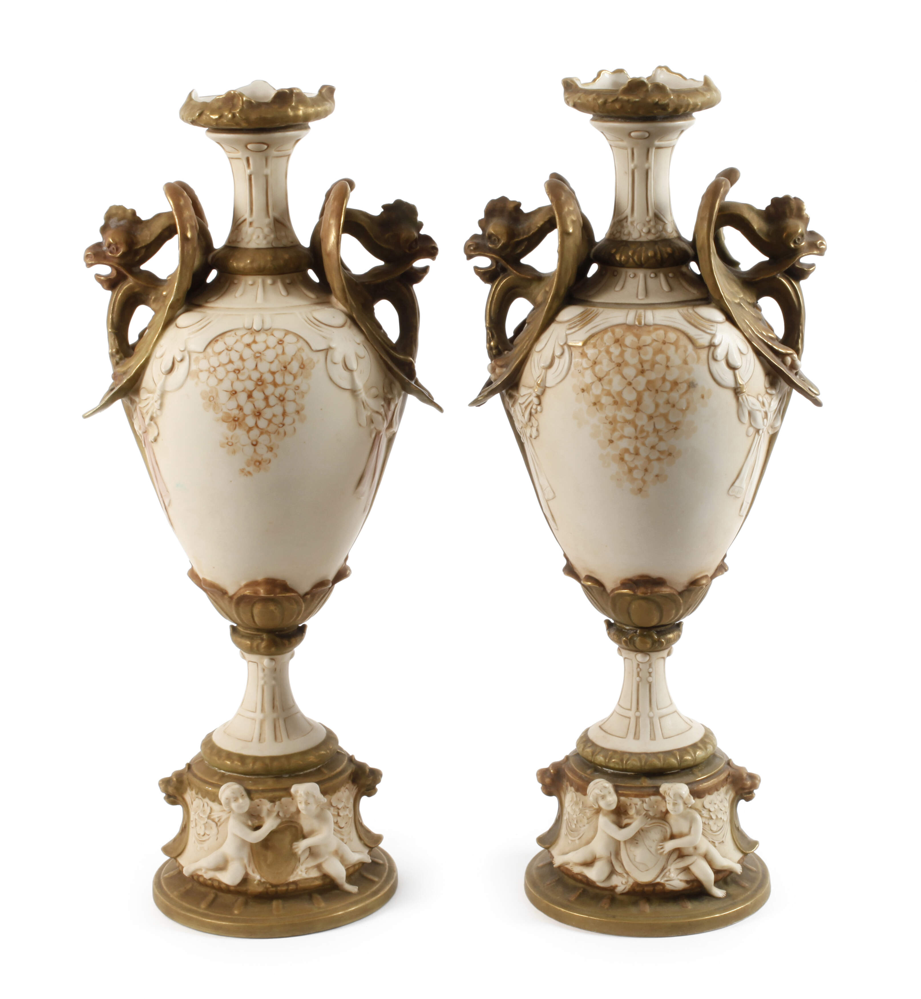 Royal Dux Paar große Prunkvasen mit Drachenhenkel