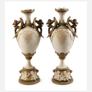 Royal Dux Paar große Prunkvasen mit Drachenhenkel