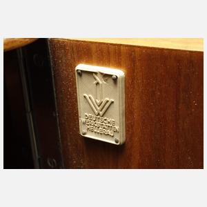 Bruno Paul, Vitrinenschrank