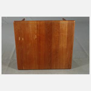Quadratischer Beistelltisch