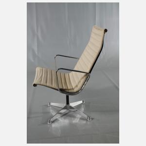 Charles & Ray Eames Sessel EA112