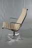 Charles & Ray Eames Sessel EA112