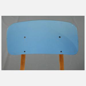 Küchentisch und vier Stühle