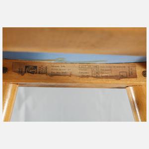 Küchentisch und vier Stühle