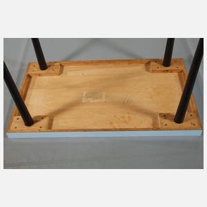 Küchentisch und vier Stühle