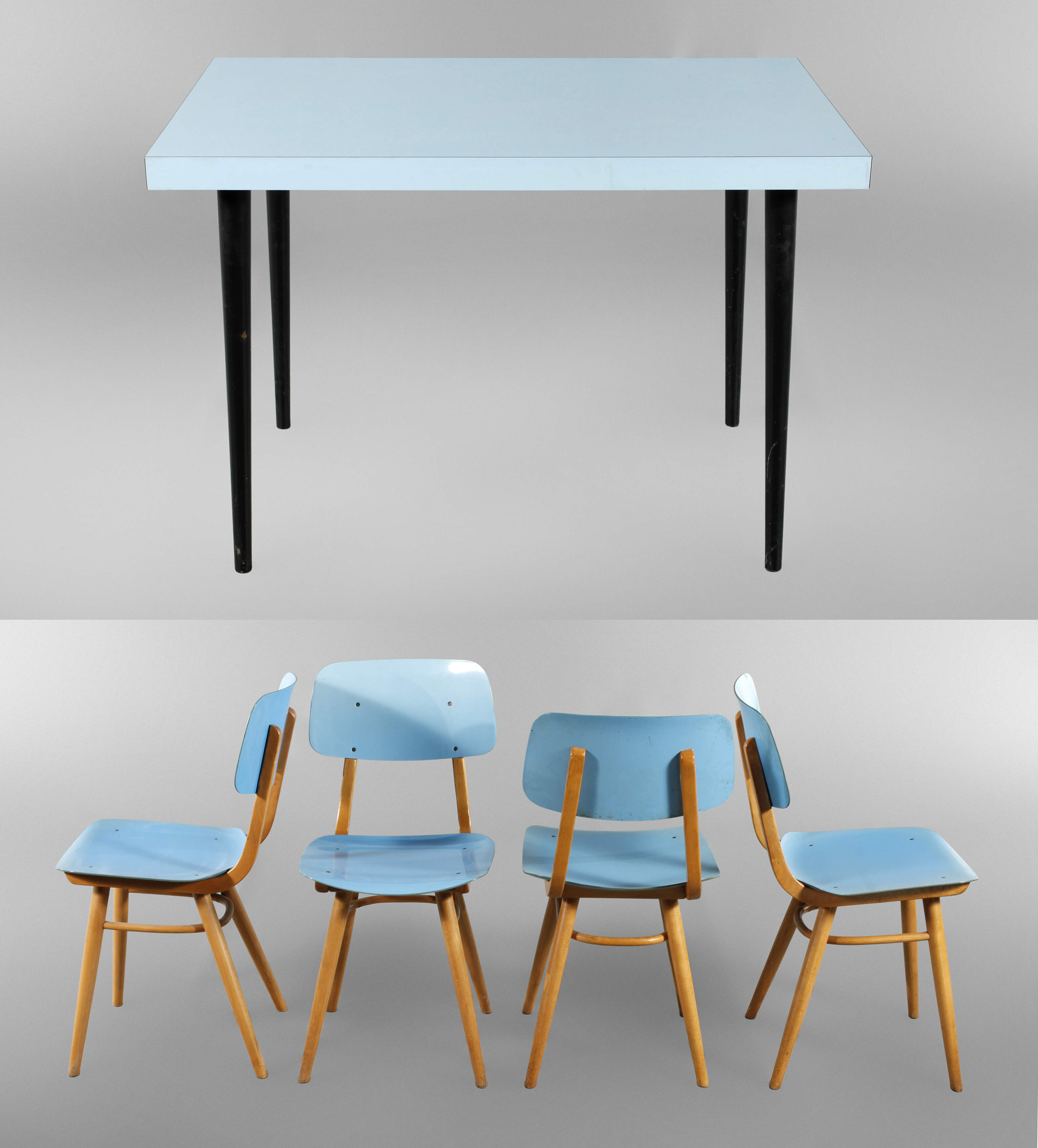 Küchentisch und vier Stühle