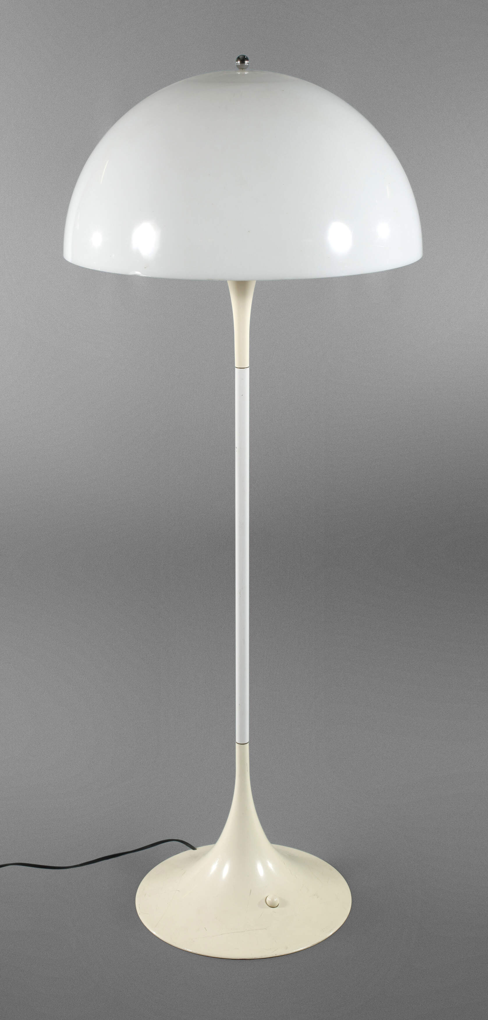 Verner Panton, Stehlampe „Pantella“