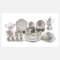 Meissen Speise- und Kaffeeservice "Korallenrand"111