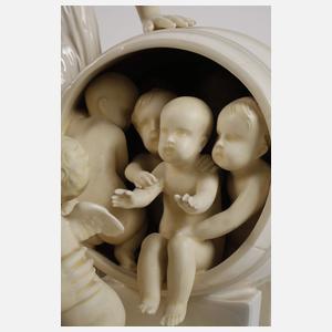 Wahliss Wien Nymphen mit Amoretten im Fass