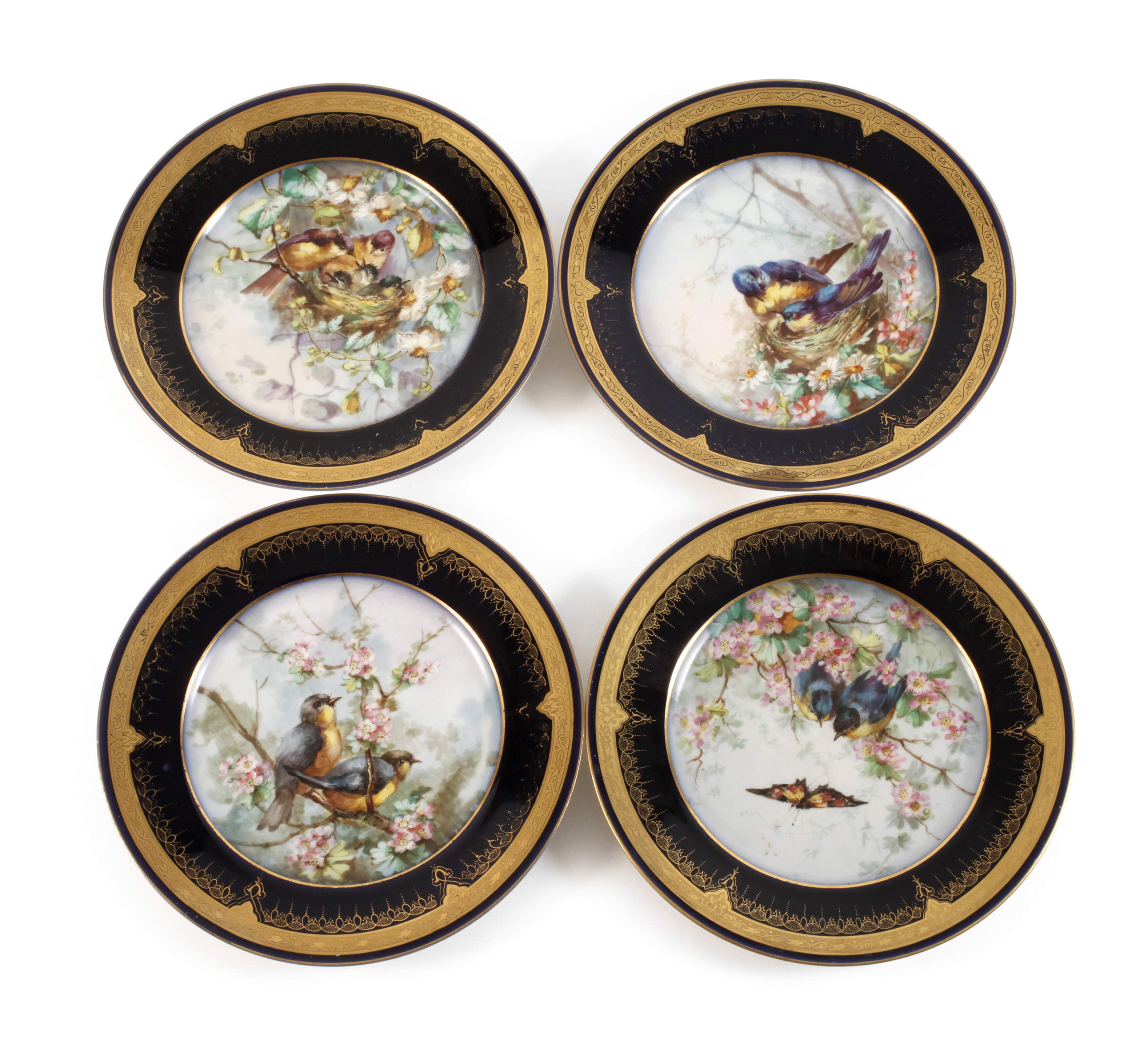 Vier Zierteller Vogelmotiv