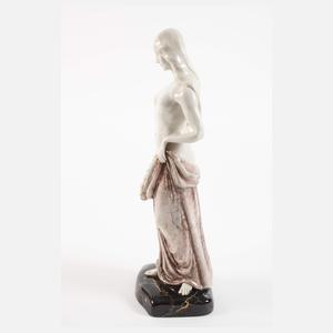 Scheibe-Alsbach Damenakt mit Früchten