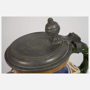 Übergroßer Krug im Renaissancestil