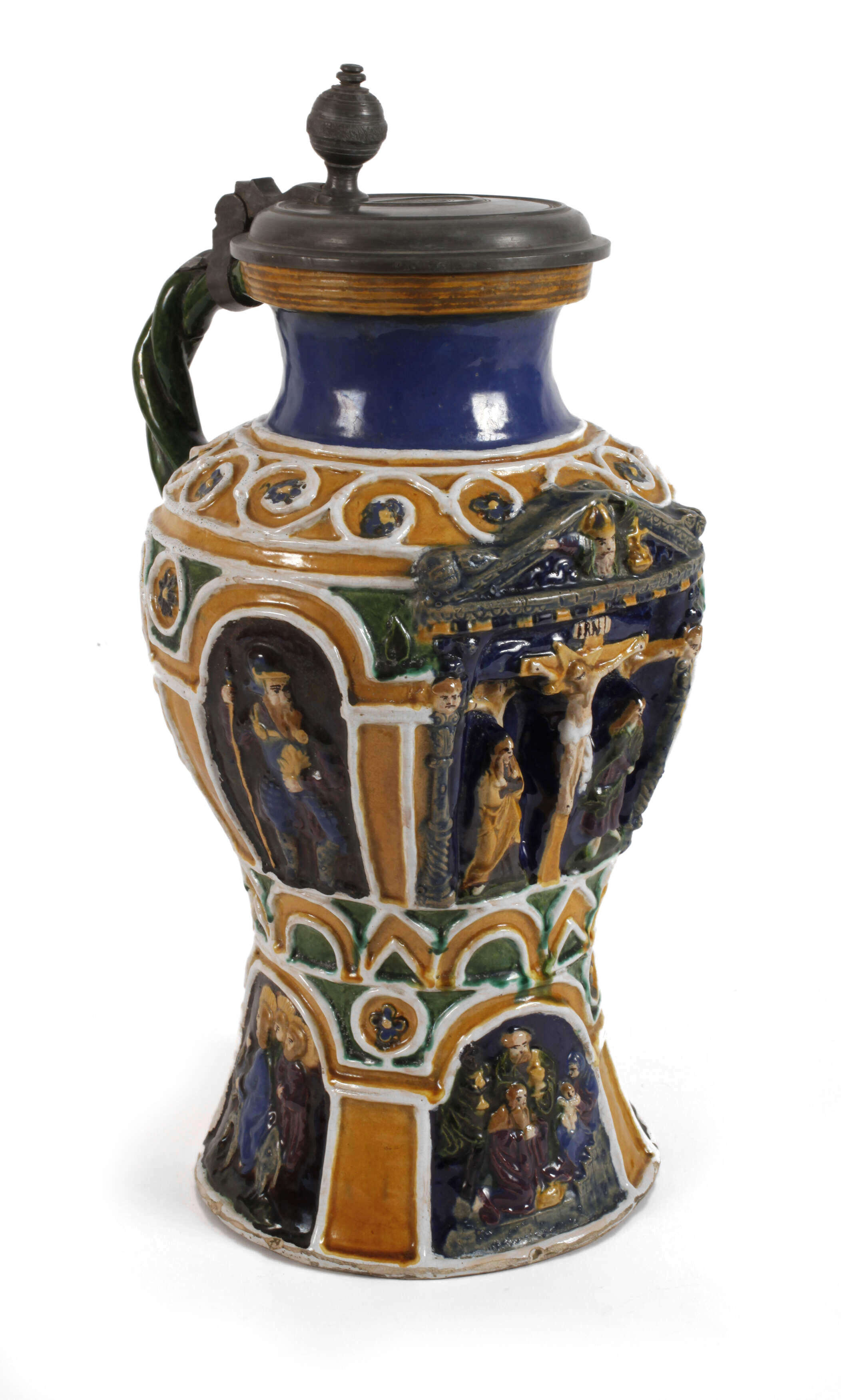 Übergroßer Krug im Renaissancestil