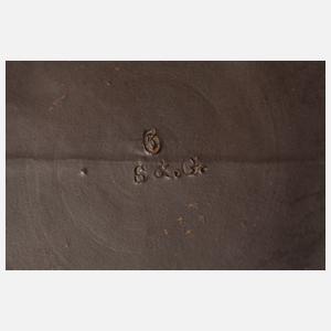 Vier Serviceteile im Wedgwood-Stil