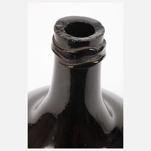 Kugelflasche aus Waldglas