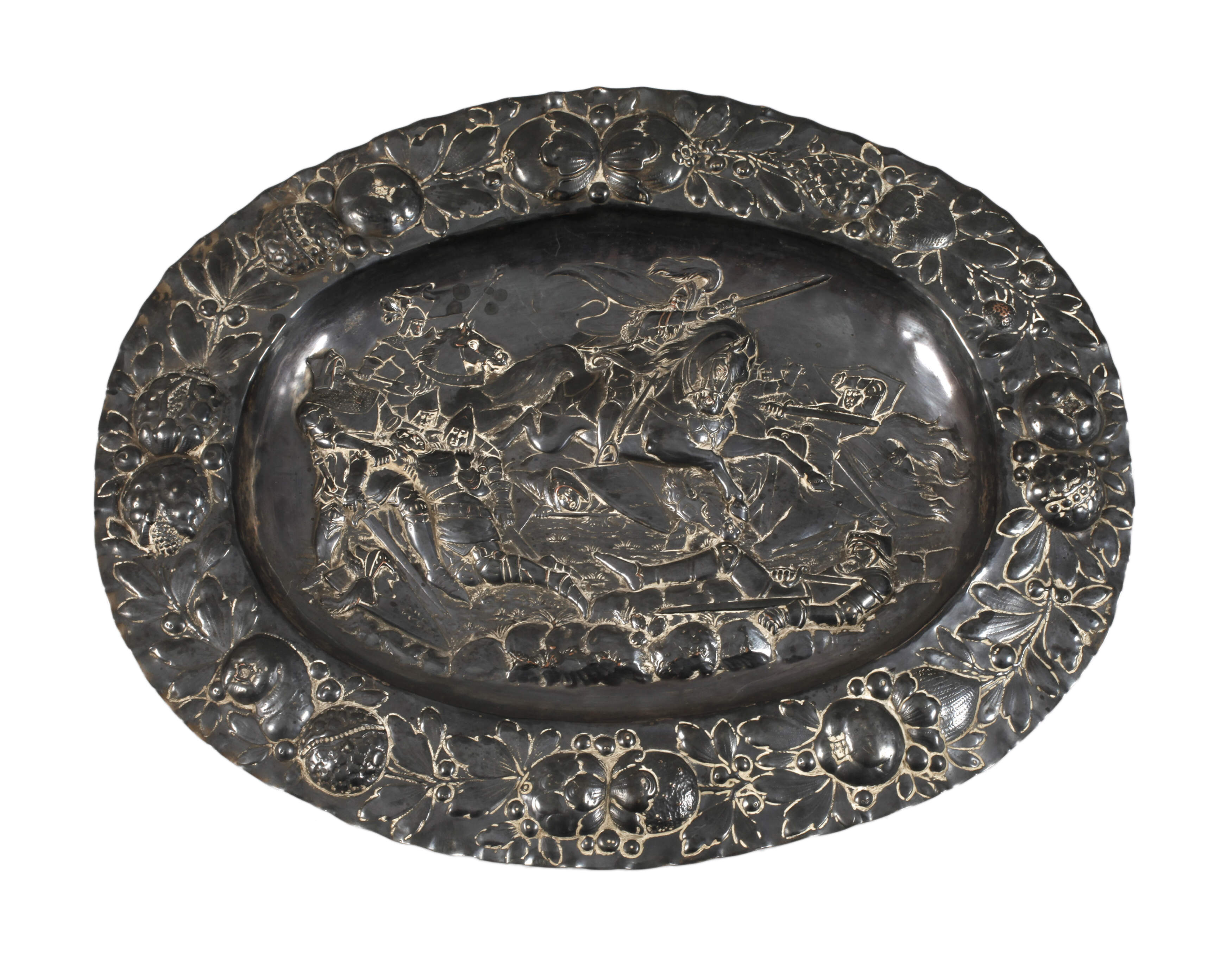 Prunkwandteller mit Schlachtenszene