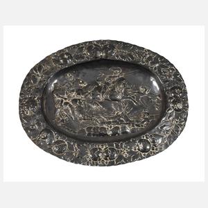 Prunkwandteller mit Schlachtenszene