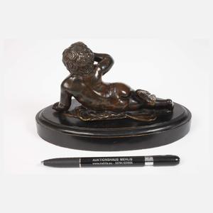 Paar liegende Putten im Renaissancestil