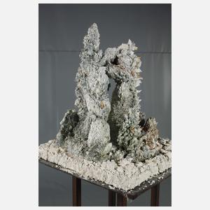 Claudia Biehne, übergroße Porzellanskulptur