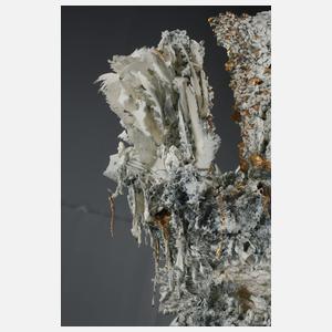 Claudia Biehne, übergroße Porzellanskulptur