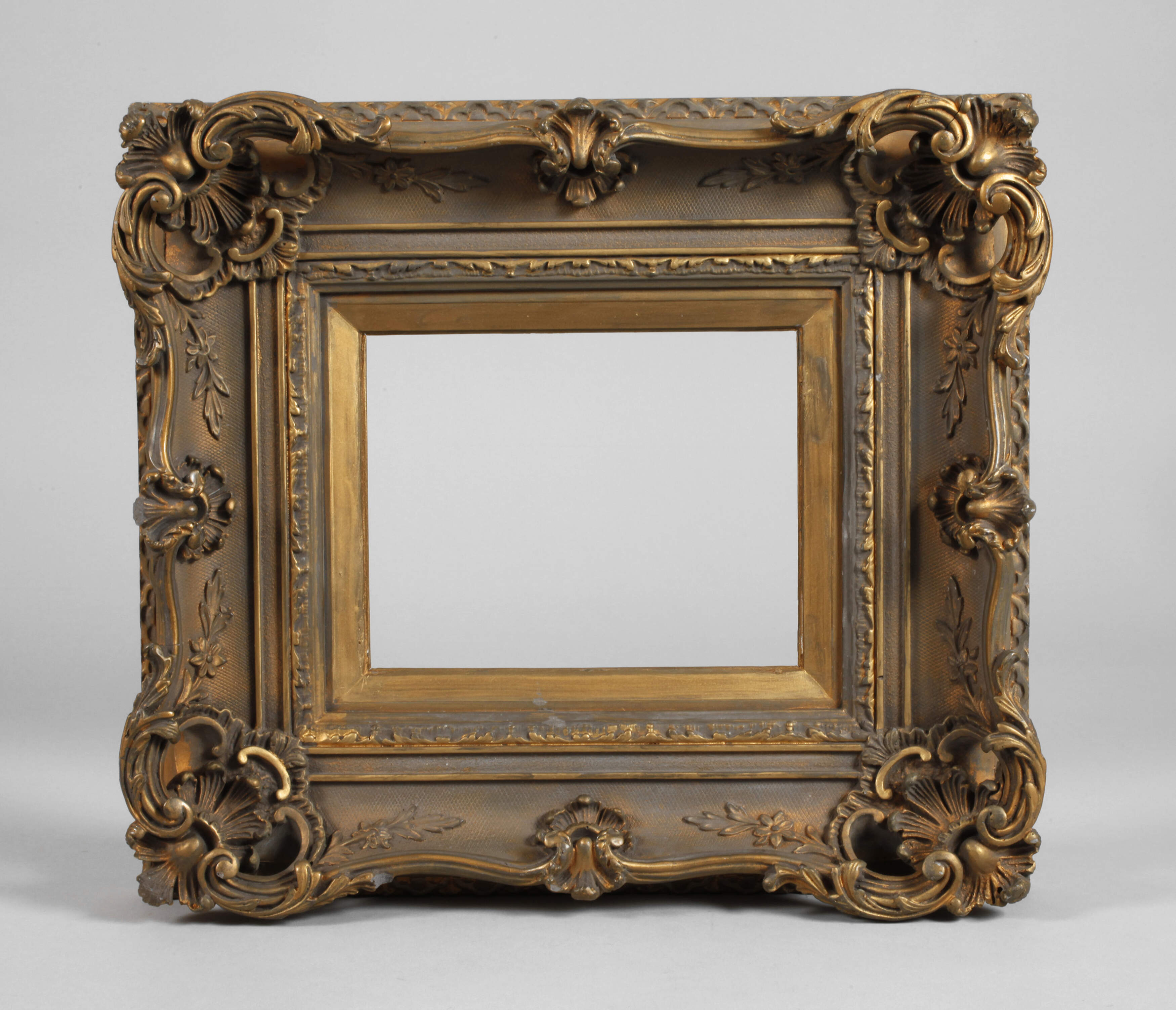 Kleiner Goldstuckrahmen Historismus