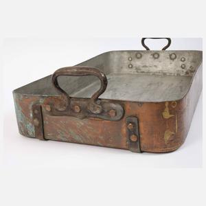 Übergroßer Bräter