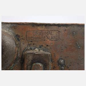 Übergroßer Bräter