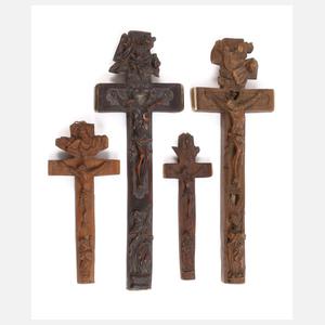 Vier Reliquienkreuze