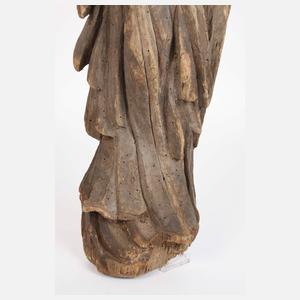 Geschnitzte Heiligenfigur