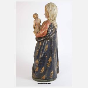 Geschnitzte Madonnenplastik