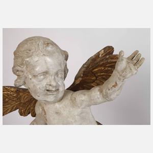 Drei geschnitzte Engel