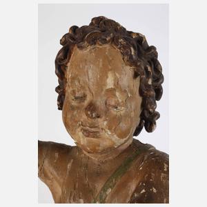 Drei geschnitzte Engel