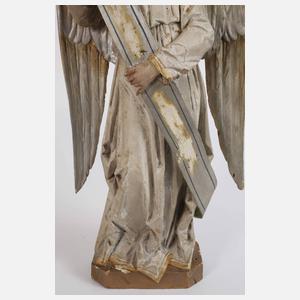 Drei geschnitzte Engel