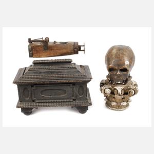 Drei historische Schnitzarbeiten