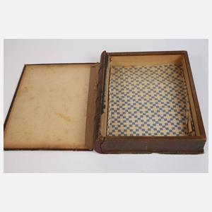 Vier Schatullen in Buchform