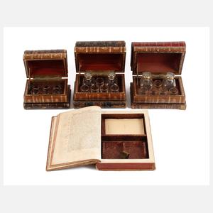 Vier Schatullen in Buchform