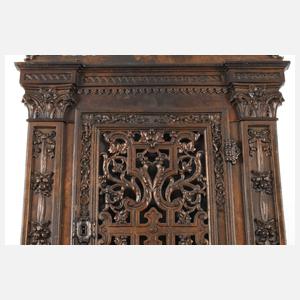 Wandschränkchen Eisenguss