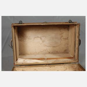 Großer Überseekoffer