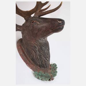 Geschnitzte Jagdtrophäe