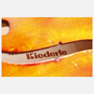 Violine im Etui