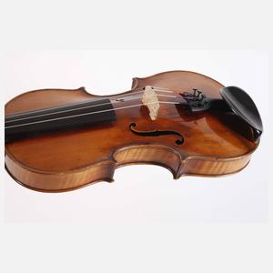 Violine im Etui