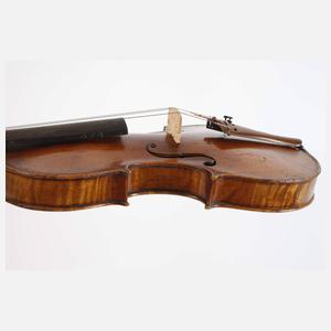 Violine im Etui