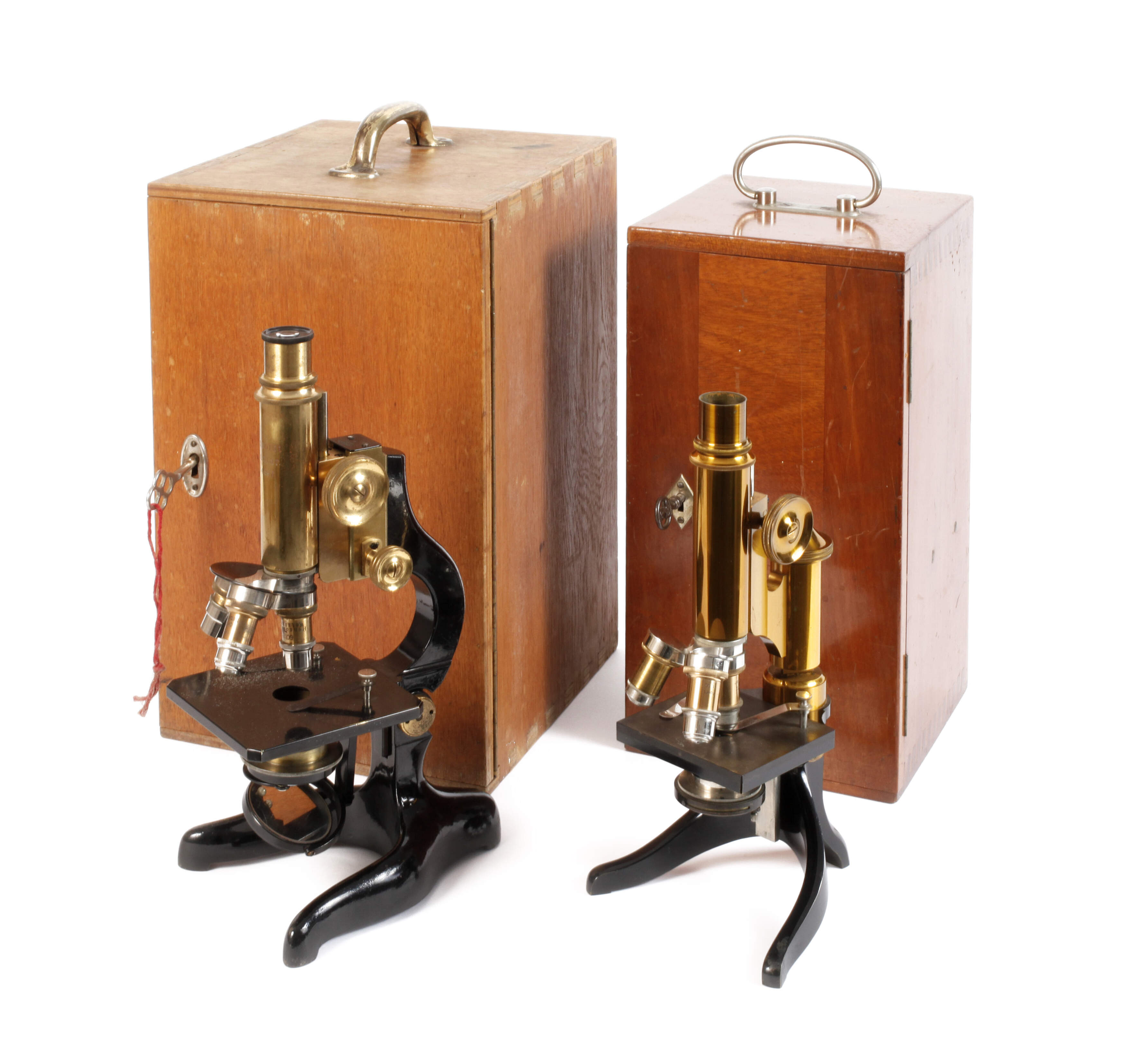 Zwei Mikroskope