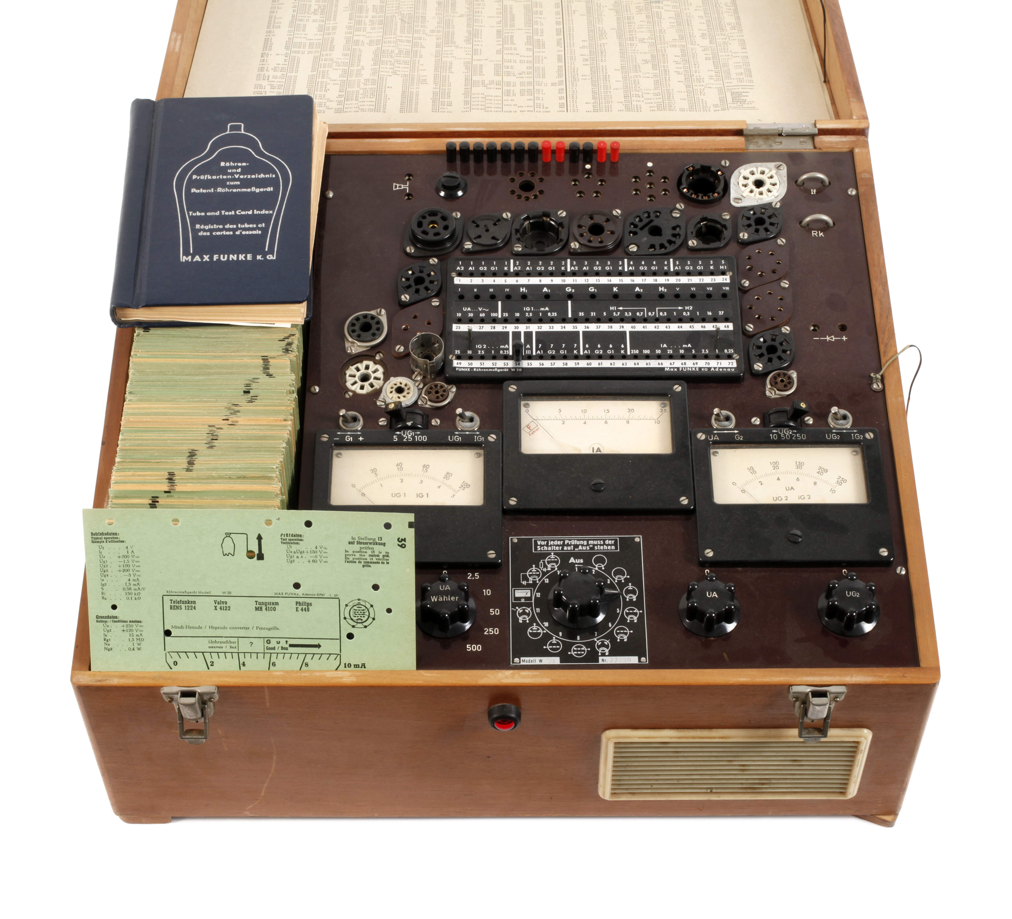 Röhren-Testgerät mit Buch